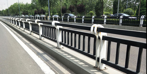 Stainless Steel Bridge Guard Rail For Outdoor Road Safety Barrier Accident Prevention