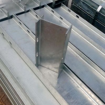 Galvanized and Powder Coated Highway Guardrail for Outdoor Security Protection System