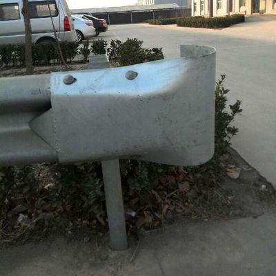 Hot Galvanized Safety Barrier Guard Rail with Customized and High Speed Bullnose End