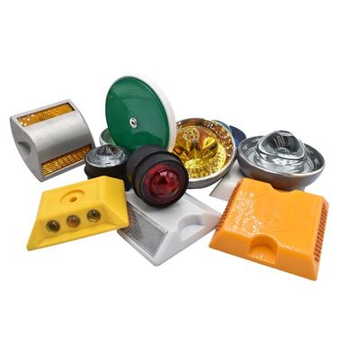 Roadway Safety LED Solar Reflector Road Stud 100X100X20mm With Anti-corrosion Coating