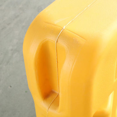 Road Safety Water Filled Crash Barrier Traffic In Vibrant Colors With PE Material