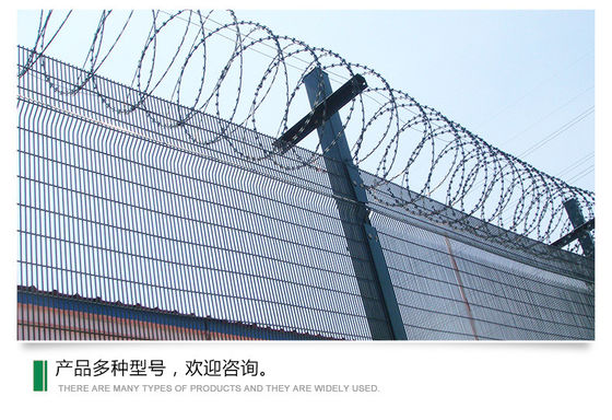 Customized Galvanized and Powder Coated Razor Wire Fence for Residential Protection