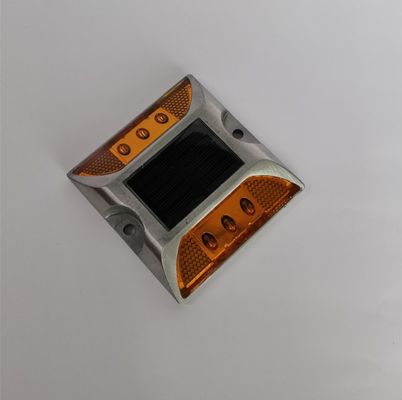 Road Safety Cat Eye Aluminium Road Stud with High Reflection and Easy Installation