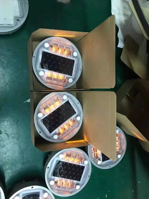 Aluminium Road Studs Road Warning 104*123*23mm For Road Safety Standards