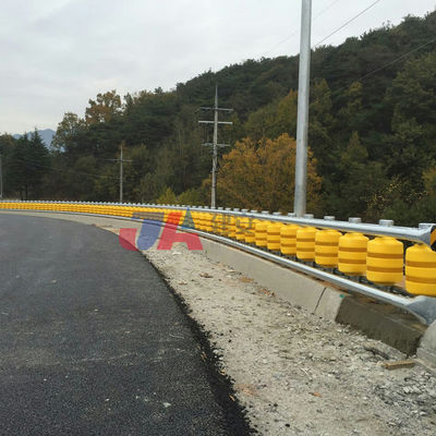 Save Volume Roadway Safety Rolling Guardrail Anti Collision Highway Guardrail Roller Crash Barrier