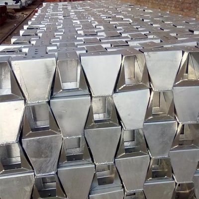 Road Safety W Beam Guardrail with Q235 SJ235R Material and ISO9001 2008 Certificate