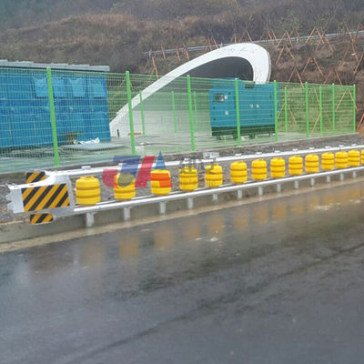 ISO9001 2008 Certified PU And PVC Highway Rotary Barrel Barrier