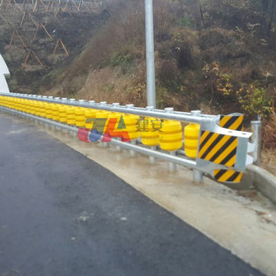 ISO9001 2008 Certified PU And PVC Highway Rotary Barrel Barrier