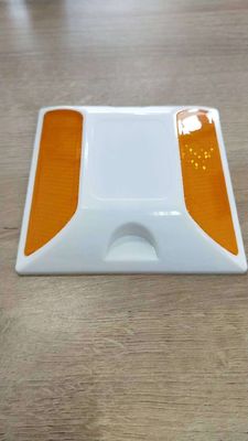Driveway Marker Durable Plastic Highway Reflector Road Stud with IP68 Certification