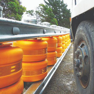 Rotating Anti Collision Roller Guardrail For Q235 Q345 EVA Highway Guardrail