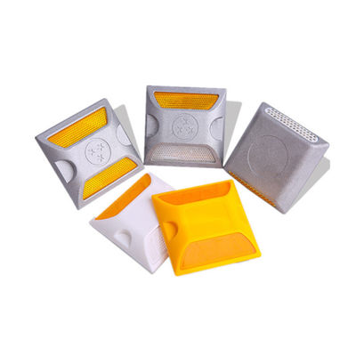 Square Road Stud for Traffic Warning CE/IP68/RoHS Certified and Durable