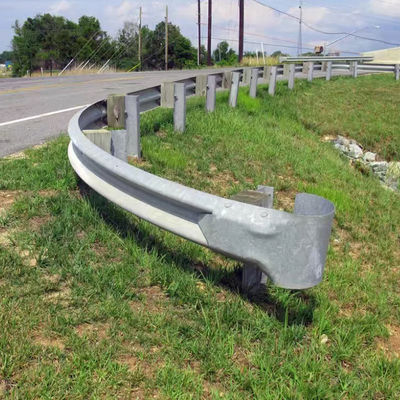 Highway Guardrail with Great Corrosion Resistance and Straight Barrier Customization