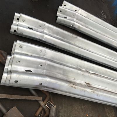 High Resistant W Beam Steel Safety Barrier Guard Rail with ISO9001 2000 Certification