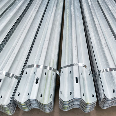 Roadway Safety Hot Dip Galvanized W Beam Guardrails with Zinc Coating and 550-600g/m2