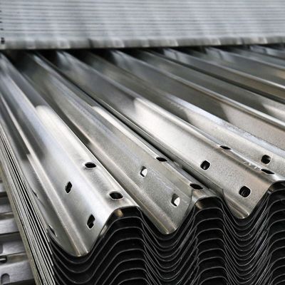 S235JR S345JR Zinc Coated Galvanized Steel Highway Guardrail for Customized Projects