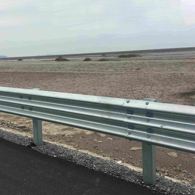 Straight Barrier Hot Dipped Galvanized Steel Highway Guardrail