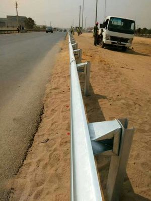 Customized Hot-Dip Galvanized Corrugated Box Blocker And W Beam Highway Guardrail