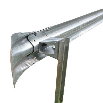 Customized Traffic Barrier and Highway Guardrail with Hot-Dip Galvanized Box Blocker