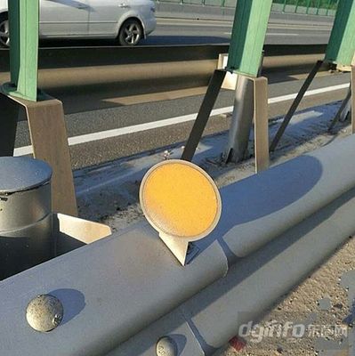 High Visible Distance Plastic Safety Warning Post with Customized Color Customization