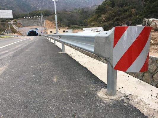 ISO9001 2000 Certified Q235 Q345 ASTM Standard Highway Guardrail Terminal End Traffic Barrier