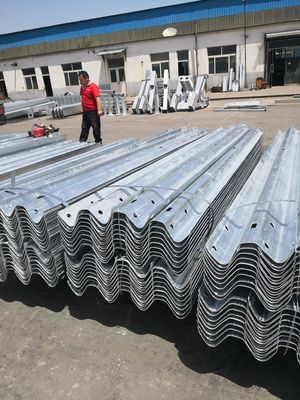 Road Safety Galvanized Guardrail with Hot Galvanized and Cold Rolled Q235 Q345 Material