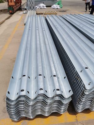 Highway Safety Standard Size W Beam Guardrail with Hot Galvanized Cold Rolled Technology