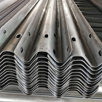 Highway Traffic Barrier Customized Hot Galvanized and Cold Rolled Technology Guardrail