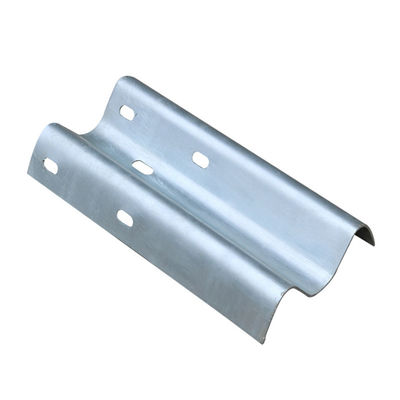 Roadway Safety Crash Barrier with AASHTO M-180 Standard and Galvanized Guardrail