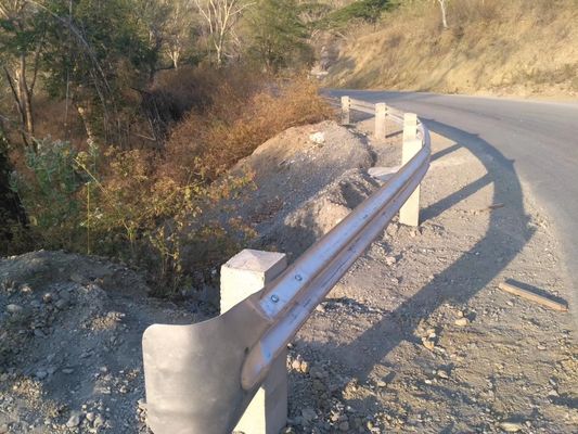 W Beam Highway Guardrail Steel Fishtail End for Road Protection in Customized Size