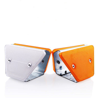Road Side LED Light Plastic Reflector with Customized Color and Hot-dipped Galvanized