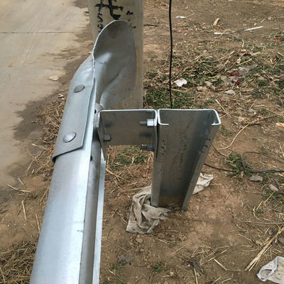 Outdoor Security Standard Highway Guardrail Post with Hot Dip Galvanized C Posts