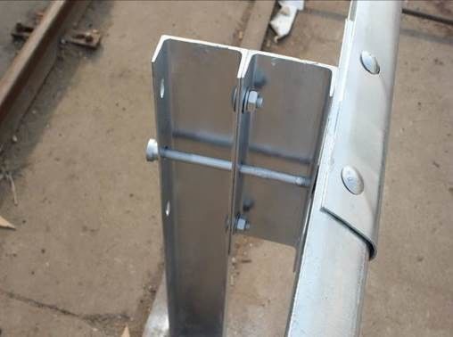 Q235 SJ235R Corrugated Beam Steel Highway Guardrail U Channel Post for Outdoor Security