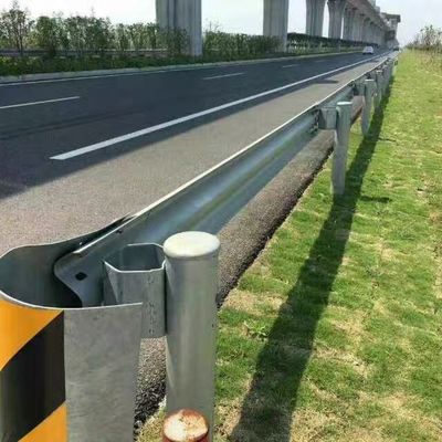 Hot Dip Galvanized Highway Guardrail Round Post for Strong and Secure Barrier System