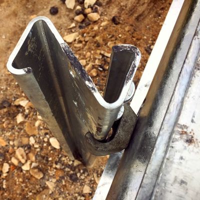 High Durability Z Shape Highway Guardrail Posts with Galvanized Powder Coated Finish