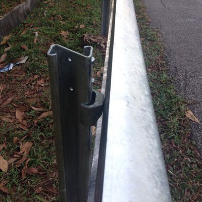 High Durability Z Shape Highway Guardrail Posts with Galvanized Powder Coated Finish
