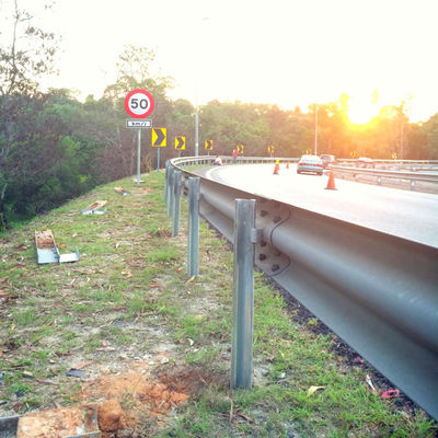 High Durability Z Shape Highway Guardrail Posts with Galvanized Powder Coated Finish