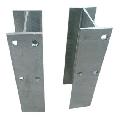 Highway Guardrail Used H Post Made In for Roadway Safety and Powder Coating