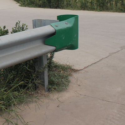Round End Highway Guardrail 550-600g/m2 Zinc Coating and Hot Galvanized Technology