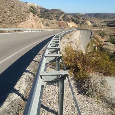 AASHTO M-180 Standard Highway Guardrail with U Post and U Spacer Exported to Angola