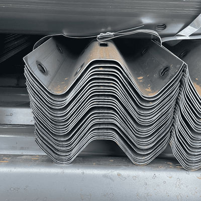 3D Welded Curved Metal Panel Fence for Highway Guardrail Exported to Cameroon for Roadway Safety