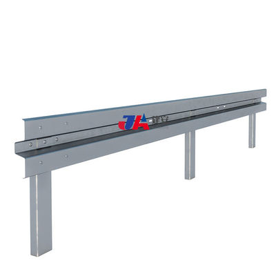ISO Certified Silver Highway Guardrail with Hot Galvanized and Cold Rolled Technology