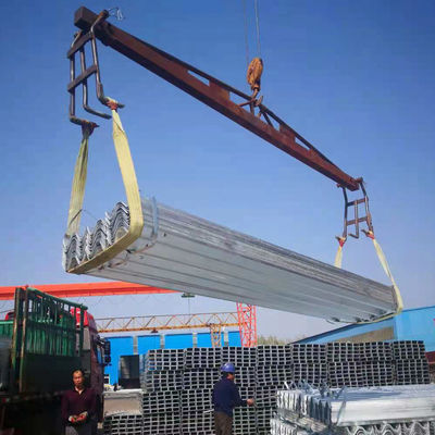 ISO Certified Silver Highway Guardrail with Hot Galvanized and Cold Rolled Technology