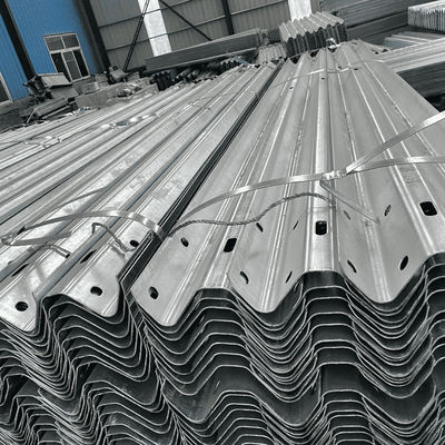 ISO Certified Silver Highway Guardrail with Hot Galvanized and Cold Rolled Technology