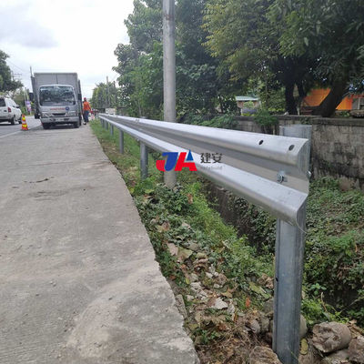 Highway Guardrail with AASHTO M-180 Standard and Hot Galvanized Cold Rolled Technology