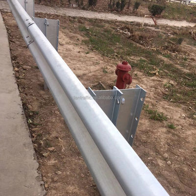 Corrugated W Beam Steel Highway Guardrail with Trapezoid Spacer Block and Customized Color