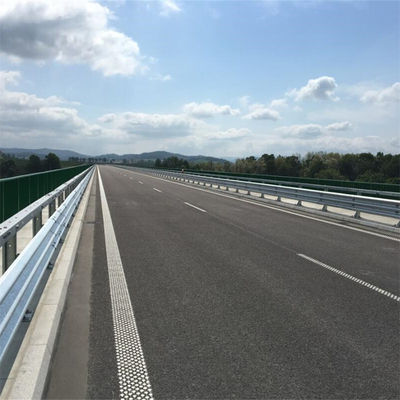 AASHTO M-180 Standard Galvanized Highway Guardrail Steel with Round Fence Post Exported to Africa