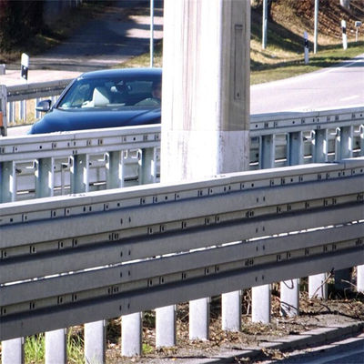 Three Wave Steel Highway Guardrail with Customized Size and Hot Galvanized Technology