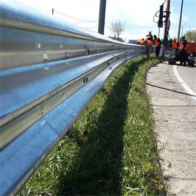 Three Wave Beam Highway Guardrails Exported to Africa with Zinc Coating 550-600g/m2