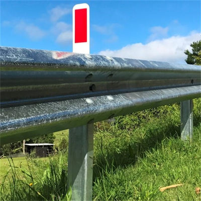 Thrie Beam Highway Guardrail Reflector with ISO 9001/ISO14001/ISO 18001 Certification