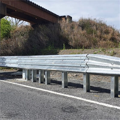 Customized Color Steel Thrie Beam Highway Guardrail with ISO9001/TUV/BV/CE Certificate
